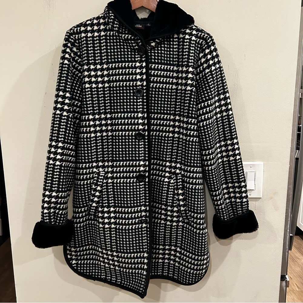 Ike Behar Fleece Houndstooth Hooded Coat Jacket Womens
Size Medium.